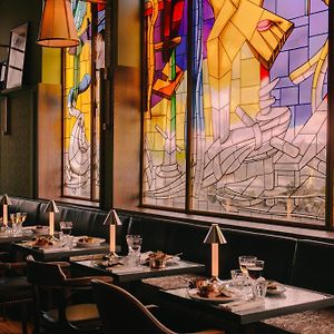Maison Heler Metz, Curio Collection By Hilton